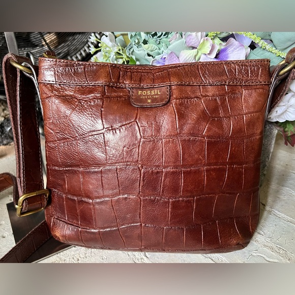Fossil Croc-Embossed Cowhide Leather Crossbody/Messenger Bag - Picture 1 of 10